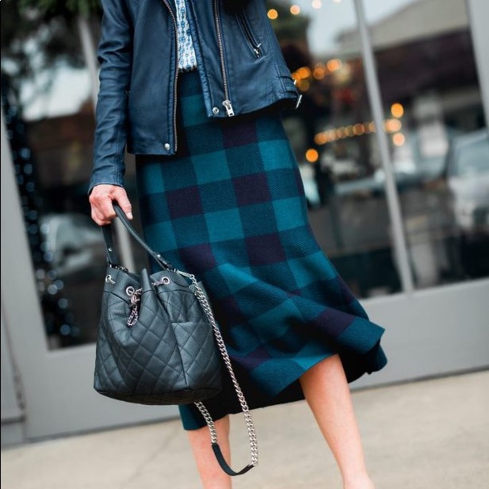 Ann Taylor Plad trumpet Skirt